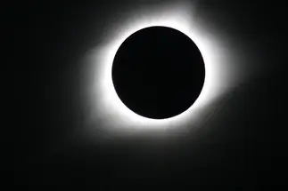 Mount Sinai Ophthalmologists Warn About Dangers of Looking Directly at the Sun During Solar Eclipse image