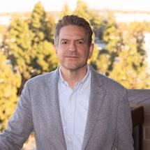 Emmecell Appoints Ramin Valian as Chief Executive Officer image